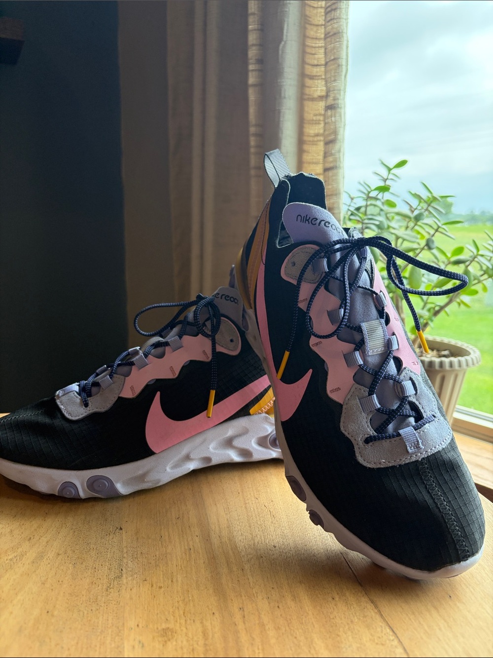 Nike React Element 55 running shoe, Men’s size 9, Women’s size 10.5